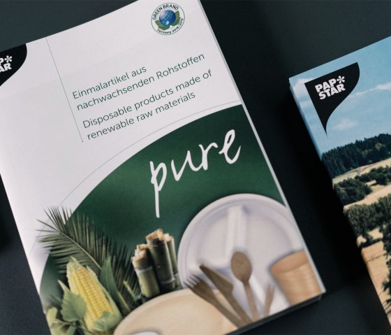 Unter  dem  Titel  „Natürlich  nachhaltig“  gibt  der Nachhaltigkeitsbericht einen Überblick über das Nachhaltigkeitsverständnis und die Nachhaltigkeitsleistungen von Papstar, © Zukunftsinitiative Eifel (c) Lars May