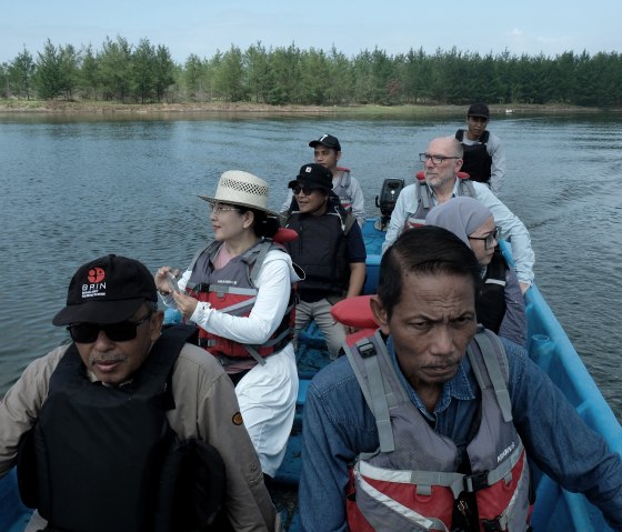 Während einer Exkursion nach Indonesien, © Natur- und Geopark Vulkaneifel