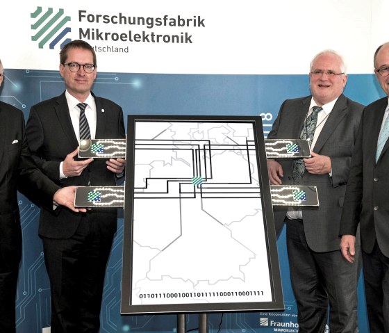 Startschuss für die Forschungsfabrik Mikroelektronik Deutschland, © Forschungsfabrik Mikroelektronik Deutschland (FMD)