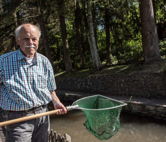 Forellen werden frisch gefischt, © Tobias Stadtfeld