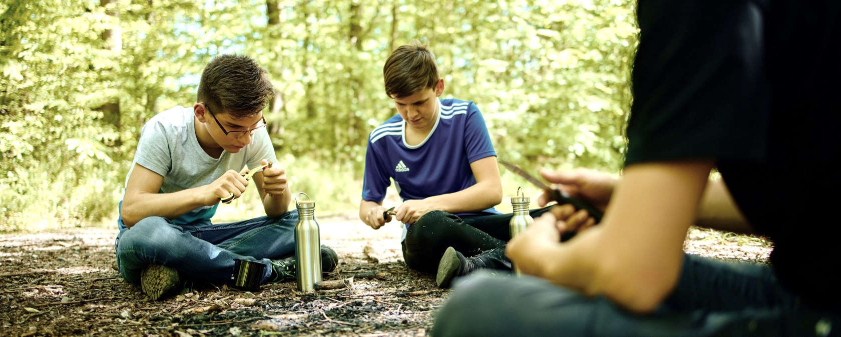 Die Seminare finden größtenteils draußen statt, © Waldakademie