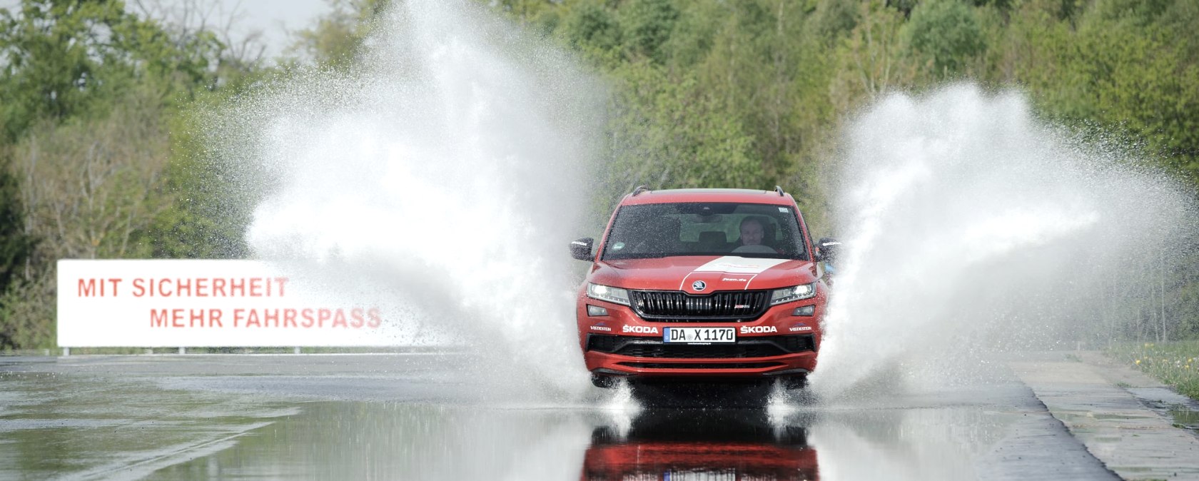 Aquaplaning, © Fahrsicherheitszentrum Nürburgring