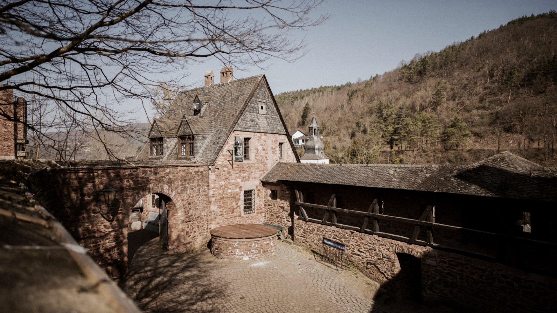 Burg Hengebach, © Zukunftsinitiative Eifel (c) Lars May