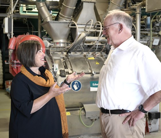 Antje und Bernhard Eckel in der Produktion, © A. Kaduk / Dr. Eckel