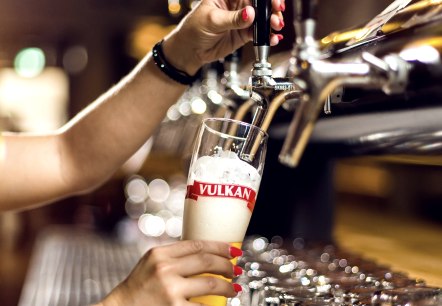 Ein frisch gezapftes Bier aus der Vulkan Brauerei, © Vulkan Brauerei
