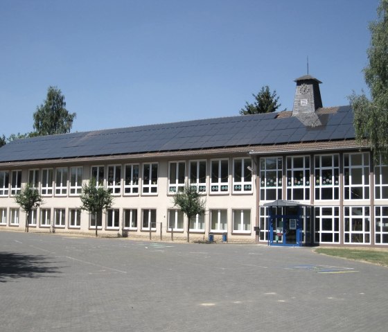 Dachanlage auf Grundschule Dudeldorf, © Südeifel Strom eG