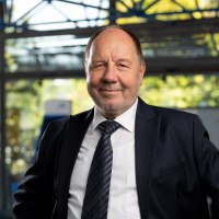Geschäftsführer Jürgen Carl, © Deutsche Mechatronics GmbH